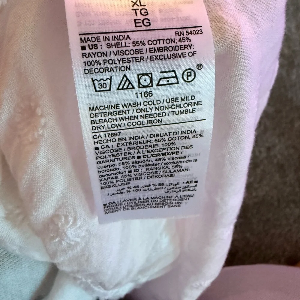 Old Navy White Blouse with Puff Sleeves - Picture 3 of 3